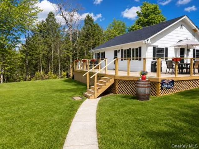 53 Main Street, Bloomingburg, NY 12721