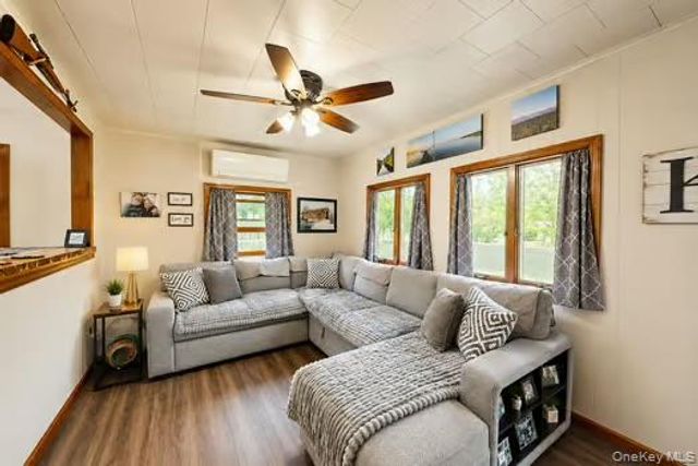 53 Main Street, Bloomingburg, NY 12721