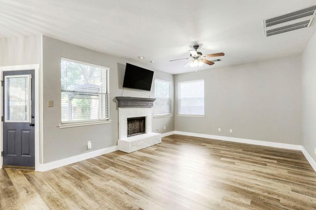410 Thunderbay DR, Georgetown, TX 78626