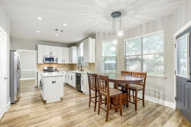 410 Thunderbay DR, Georgetown, TX 78626