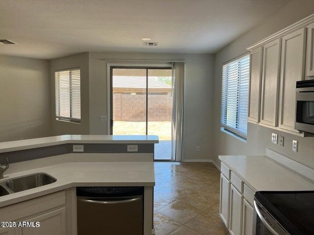 15461 W JEFFERSON Street, Goodyear, AZ 85338