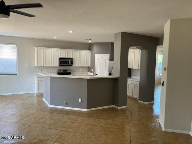 15461 W JEFFERSON Street, Goodyear, AZ 85338