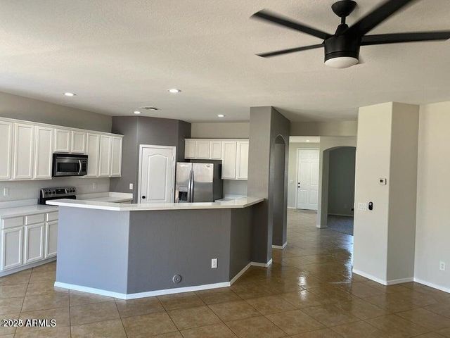 15461 W JEFFERSON Street, Goodyear, AZ 85338