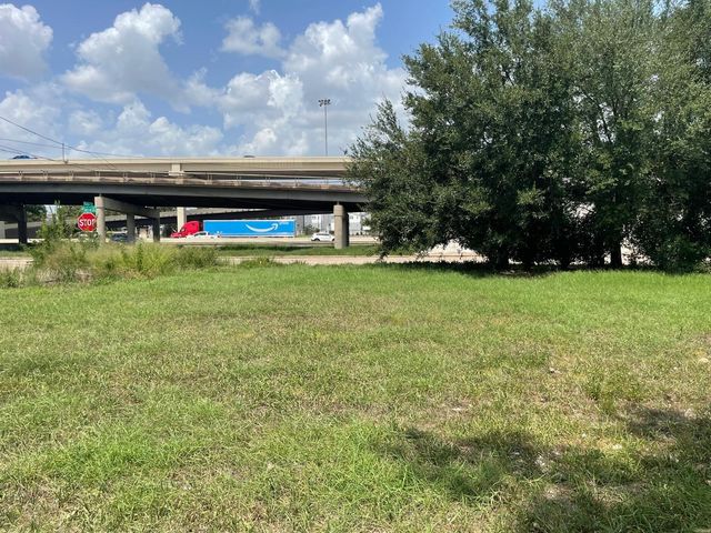 2003 Nagle Street, Houston, TX 77003