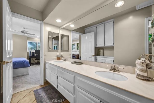 49 Pinewood, Irvine, CA 92604