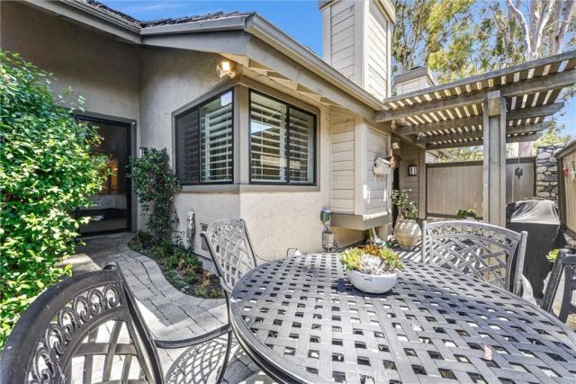 49 Pinewood, Irvine, CA 92604