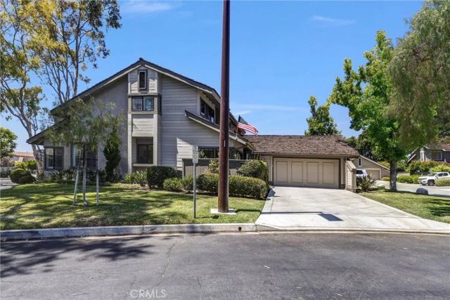 49 Pinewood, Irvine, CA 92604