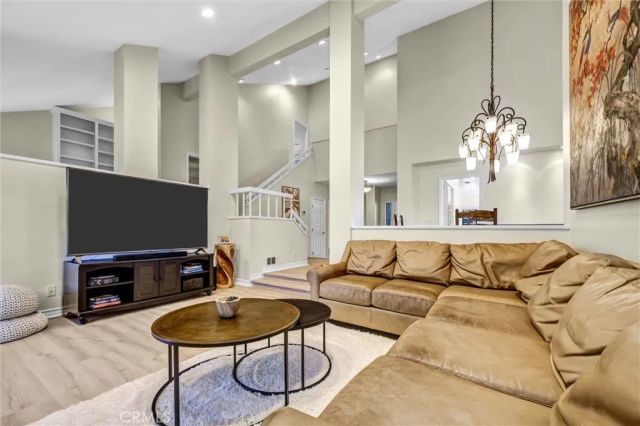 49 Pinewood, Irvine, CA 92604