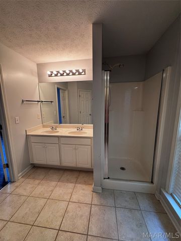 1801 YOUNG POINTE Boulevard, Montgomery, AL 36106