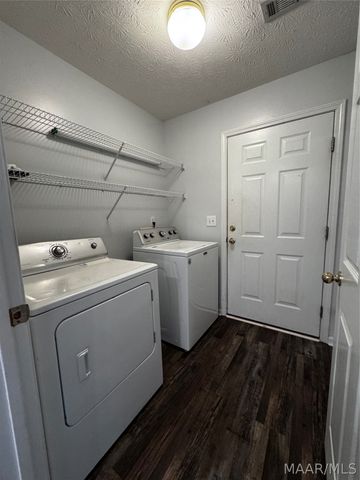 1801 YOUNG POINTE Boulevard, Montgomery, AL 36106