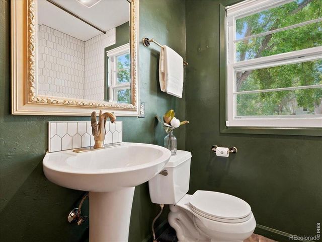 835 W 5th Street, Loveland, CO 80537