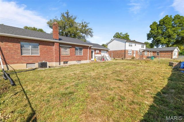 10236 Halls Ferry Road, Riverview, MO 63136
