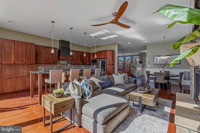 42517 SANDWORT TER, Brambleton, VA 20148