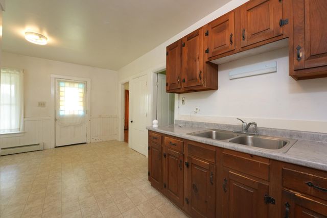 86 Hinesburg Hollow Road, Huntington, VT 05462