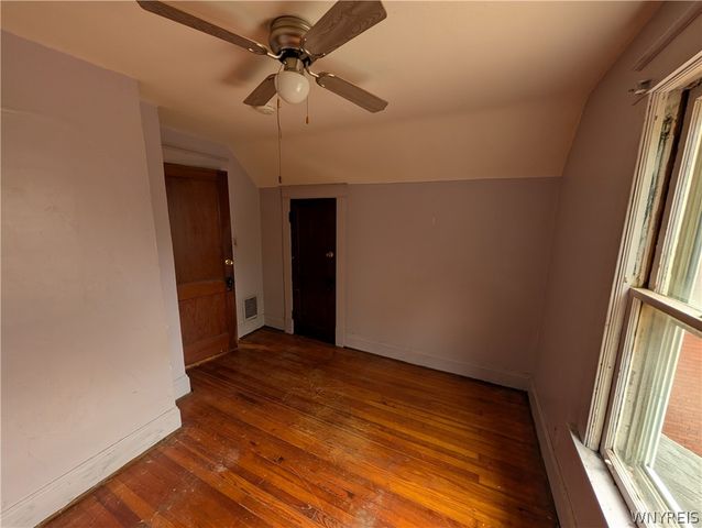 752 Spruce Avenue, Niagara Falls, NY 14301