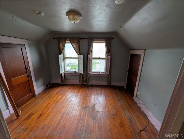 752 Spruce Avenue, Niagara Falls, NY 14301
