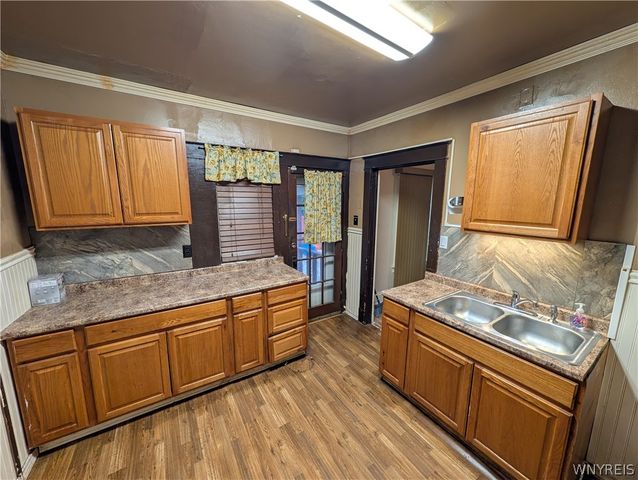 752 Spruce Avenue, Niagara Falls, NY 14301