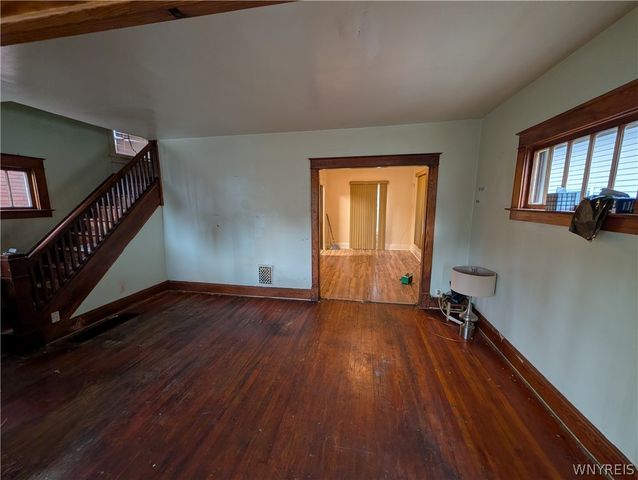 752 Spruce Avenue, Niagara Falls, NY 14301