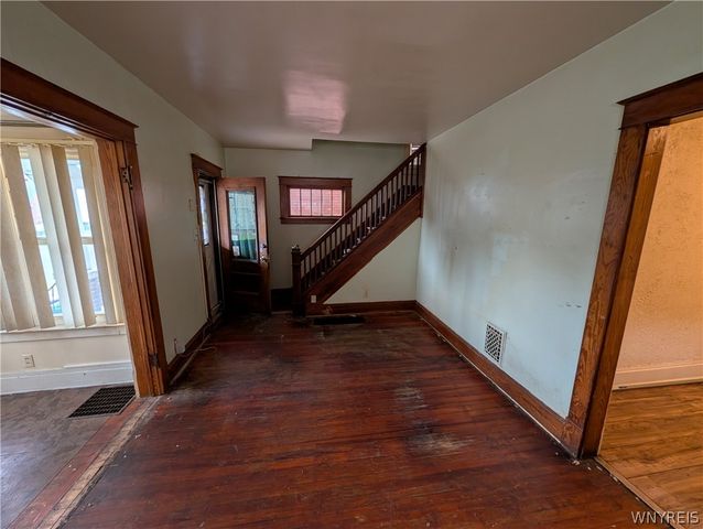 752 Spruce Avenue, Niagara Falls, NY 14301