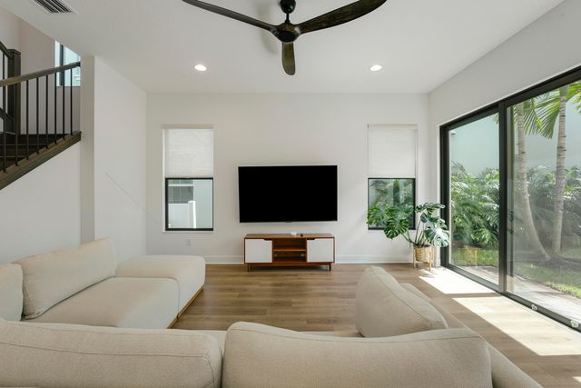 1006 FAULKNER Terrace, Palm Beach Gardens, FL 33418