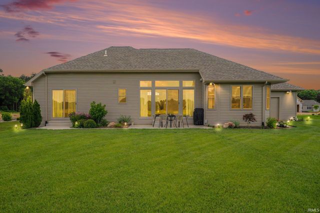 58604 Woodfield View, Elkhart, IN 46517