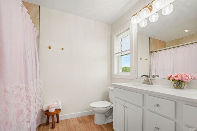 58604 Woodfield View, Elkhart, IN 46517