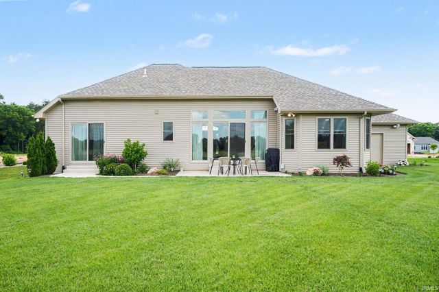 58604 Woodfield View, Elkhart, IN 46517