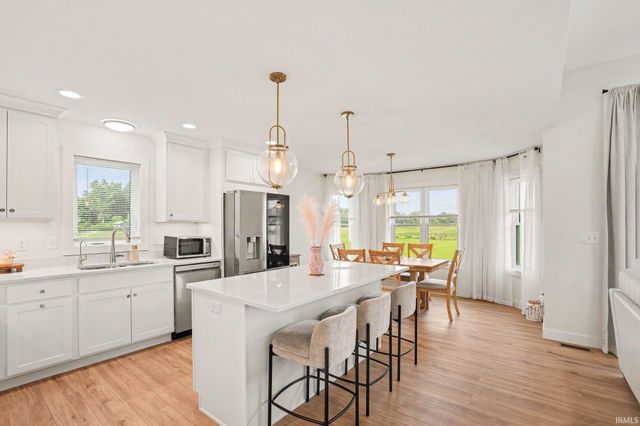 58604 Woodfield View, Elkhart, IN 46517