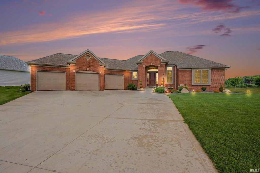 58604 Woodfield View, Elkhart, IN 46517
