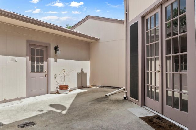 668 N Eldridge Parkway, Houston, TX 77079