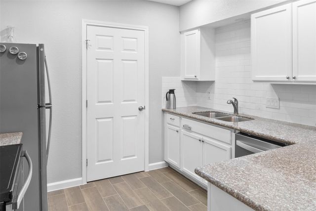 668 N Eldridge Parkway, Houston, TX 77079