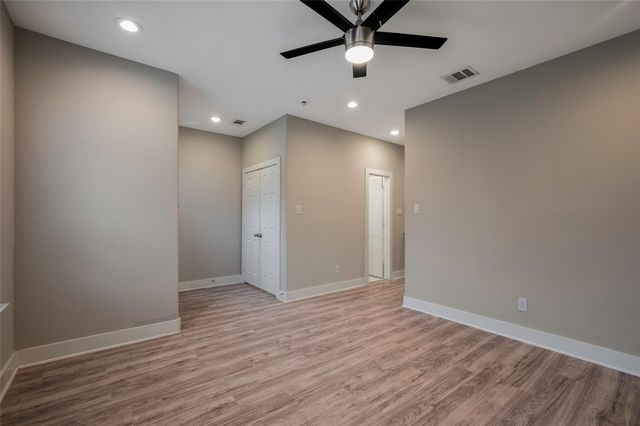 5000 Linder Avenue, Dallas, TX 75215