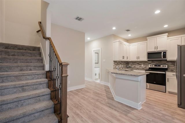 5000 Linder Avenue, Dallas, TX 75215