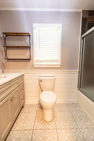 33 Newton Street, Norwich, CT 06360