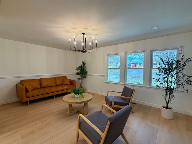 911 Vannessa Drive, Boiling Springs, SC 29316