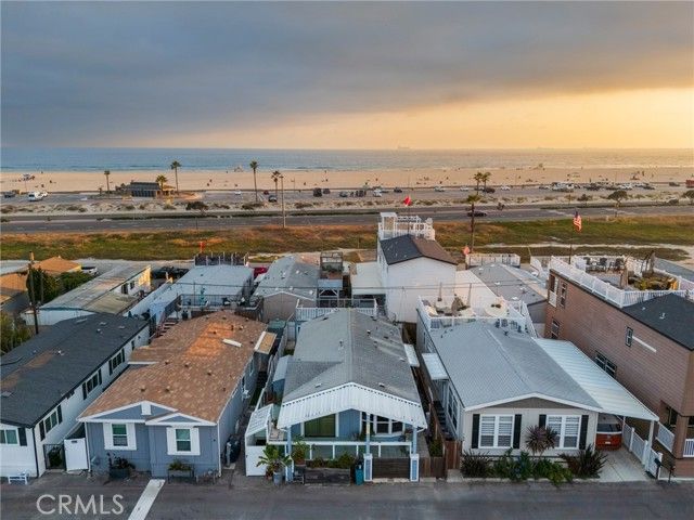 21752 Pacific Coast 15A, Huntington Beach, CA 92646