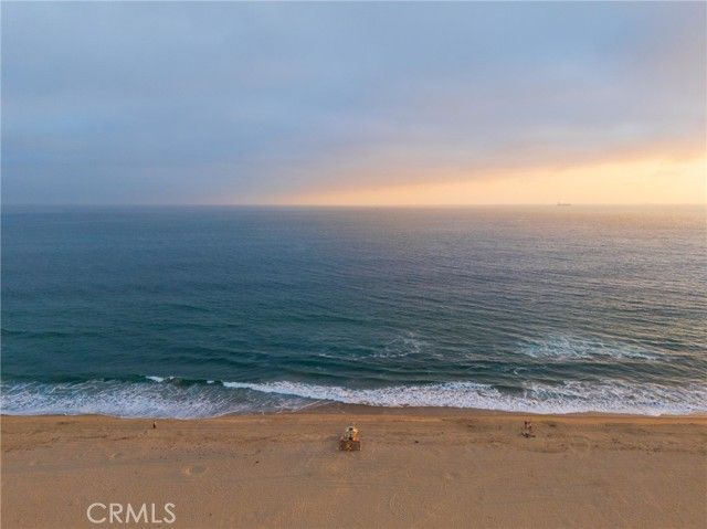 21752 Pacific Coast 15A, Huntington Beach, CA 92646