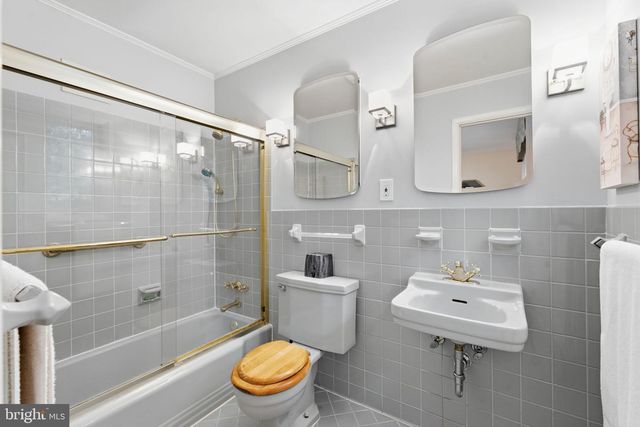 3305 POTTERTON DR, Falls Church, VA 22044