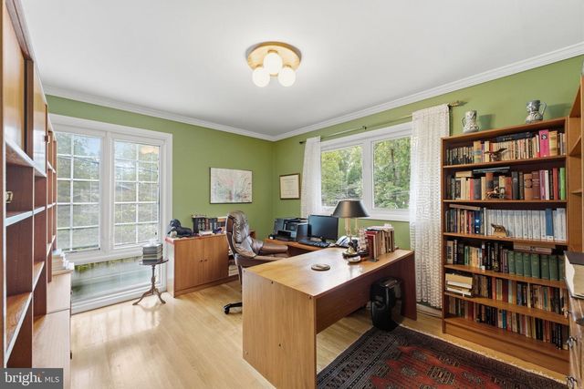 3305 POTTERTON DR, Falls Church, VA 22044
