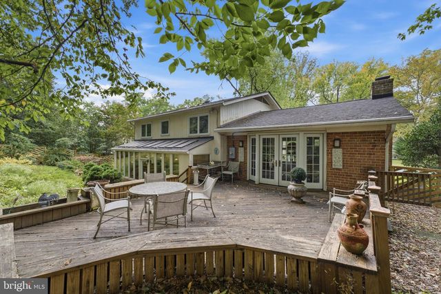 3305 POTTERTON DR, Falls Church, VA 22044
