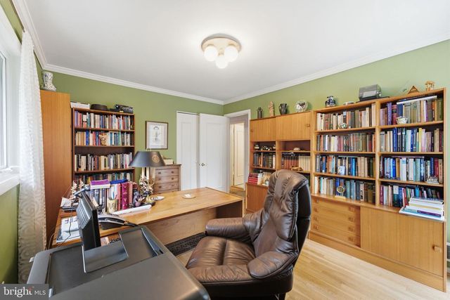 3305 POTTERTON DR, Falls Church, VA 22044