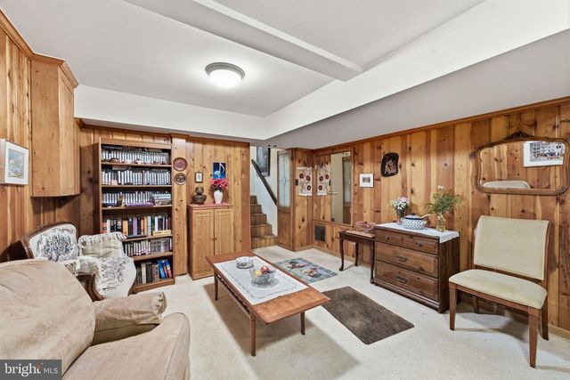 3305 POTTERTON DR, Falls Church, VA 22044