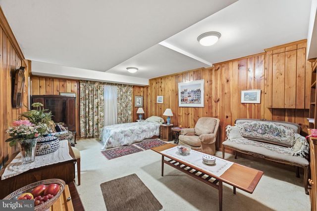 3305 POTTERTON DR, Falls Church, VA 22044