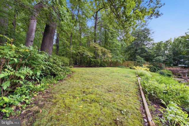 3305 POTTERTON DR, Falls Church, VA 22044