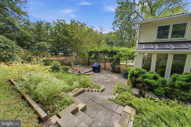 3305 POTTERTON DR, Falls Church, VA 22044