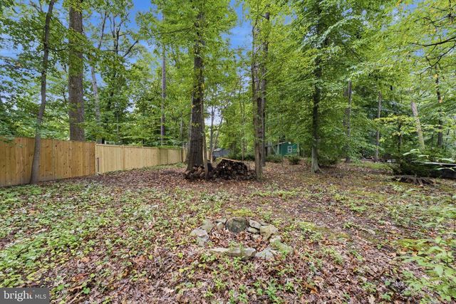 3305 POTTERTON DR, Falls Church, VA 22044