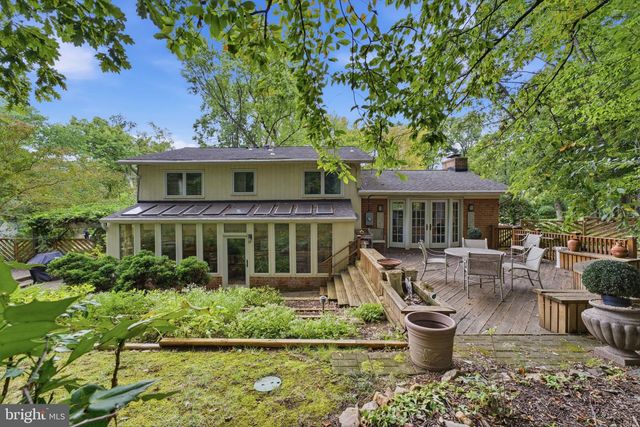3305 POTTERTON DR, Falls Church, VA 22044