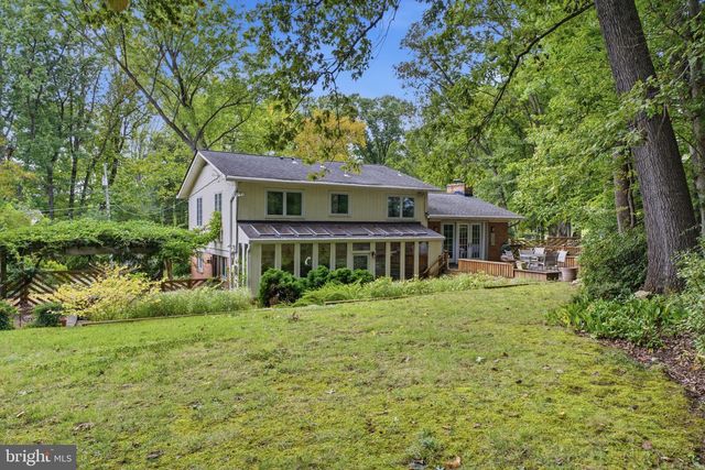 3305 POTTERTON DR, Falls Church, VA 22044