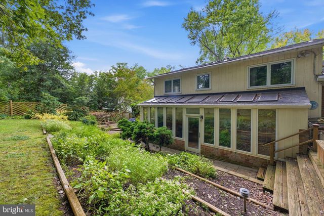 3305 POTTERTON DR, Falls Church, VA 22044