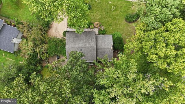 3305 POTTERTON DR, Falls Church, VA 22044